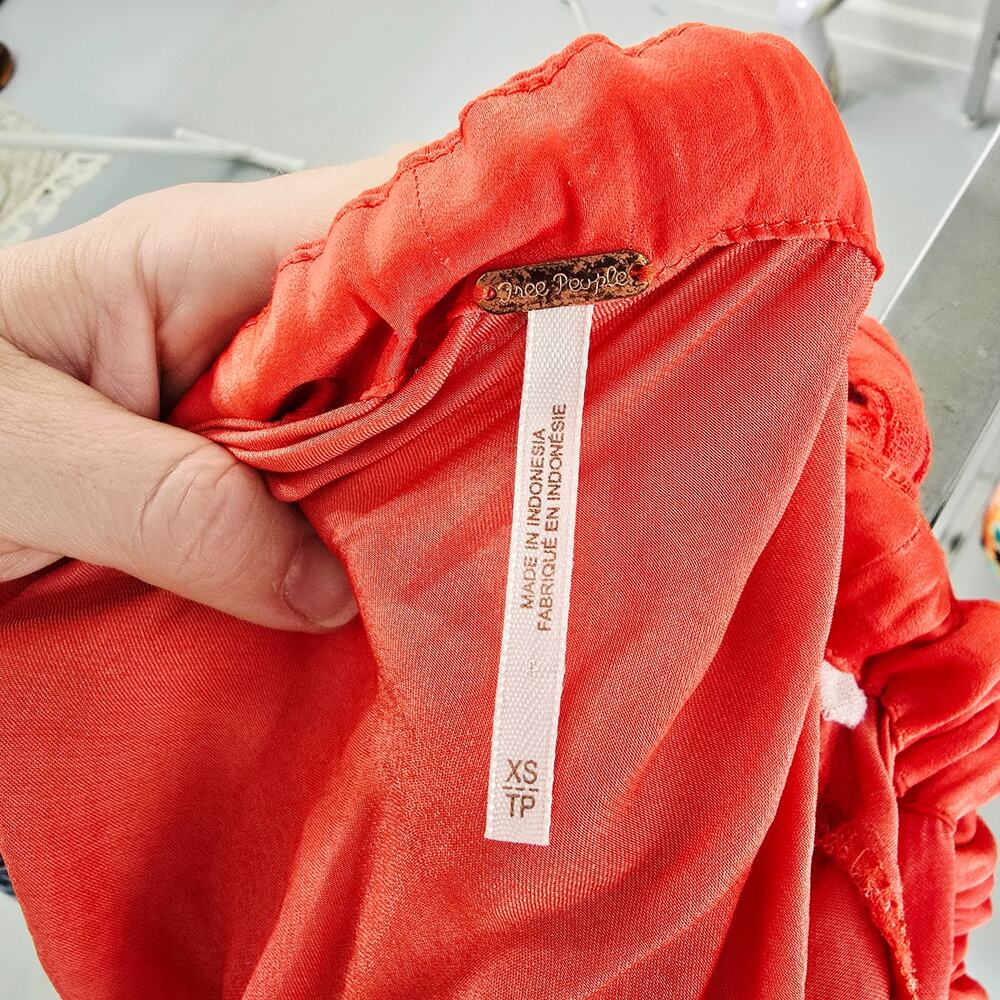 Free People Off-Shoulder Drawstring Flutter Top C… - image 6